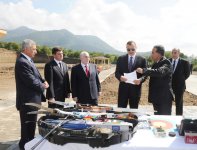 İlham Əliyev Qəbələdə stend və ox atıcılığı kompleksində tikinti işlərinin gedişi ilə tanış olub (FOTO)