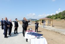 İlham Əliyev Qəbələdə stend və ox atıcılığı kompleksində tikinti işlərinin gedişi ilə tanış olub (FOTO)