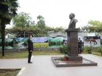 İlham Əliyev Bəhmətli kənd tam orta məktəb binasının təməlqoyma mərasimində iştirak edib (FOTO)