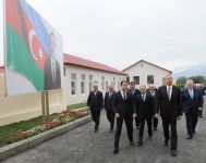 İlham Əliyev Şəkidə taxıl anbarı və dəyirman kompleksinin açılışında iştirak edib (FOTO)