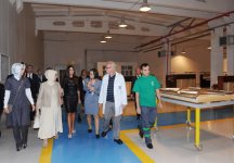 Azərbaycanın birinci xanımı və Türkiyə Baş nazirinin xanımı "Beltmann" piano fabriki ilə tanış olublar (FOTO)