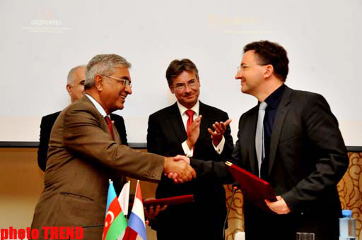 Bakıda ADA və Maastrixt Menecement Məktəbi arasında əməkdaşlıq barədə memorandum imzalanıb (FOTO)