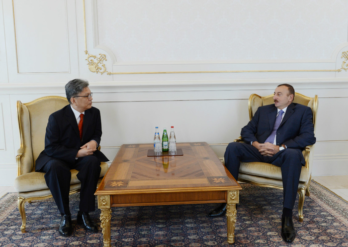 İlham Əliyev Koreya Respublikasının ölkəmizdə yeni təyin olunmuş səfirinin etimadnaməsini qəbul edib