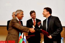 Bakıda ADA və Maastrixt Menecement Məktəbi arasında əməkdaşlıq barədə memorandum imzalanıb (FOTO)