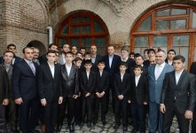İlham Əliyev və Rəcəb Tayyib Ərdoğan Şəki Cümə məscidinə baş çəkiblər (FOTO)