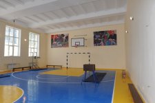 Prezident İlham Əliyev və xanımı Bakıda 242 nömrəli orta məktəbin əsaslı təmir və yenidənqurma işlərindən sonrakı vəziyyəti ilə tanış olublar (FOTO)