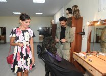 Azərbaycanın birinci xanımı Mehriban Əliyeva Bakıda texniki peşə məktəbinin açılışında iştirak edib (FOTO)