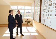 Prezident İlham Əliyev paytaxtın Bülbülə qəsəbəsində yeni inşa olunmuş 327 nömrəli tam orta məktəbin açılışında iştirak edib (FOTO)