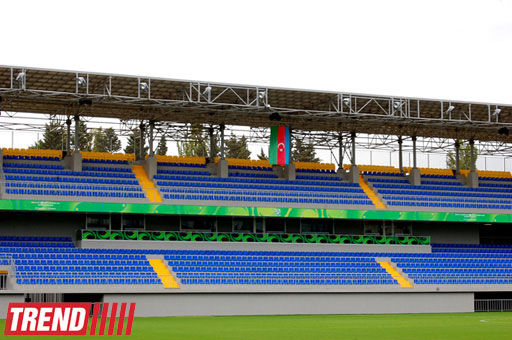 Bakıda 8-ci Kilometr qəsəbəsində tikilən yeni stadiondan görüntülər (FOTO)
