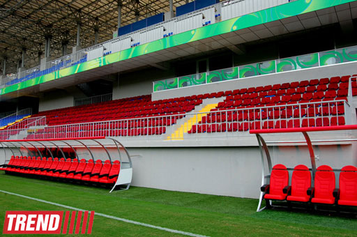 Bakıda 8-ci Kilometr qəsəbəsində tikilən yeni stadiondan görüntülər (FOTO)