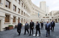 Prezident İlham Əliyev: Vətənə bağlılıq, sevgi, peşəkarlıq və yüksək biliyə malik olmaq Azərbaycanı qabağa aparacaq (FOTO)