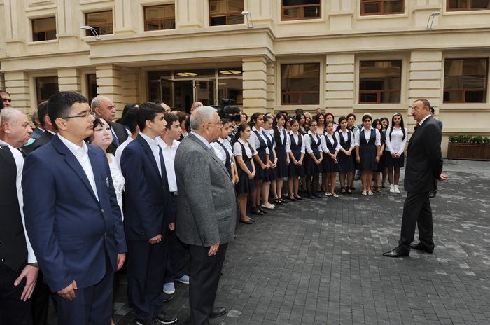 Prezident İlham Əliyev: Vətənə bağlılıq, sevgi, peşəkarlıq və yüksək biliyə malik olmaq Azərbaycanı qabağa aparacaq (FOTO)