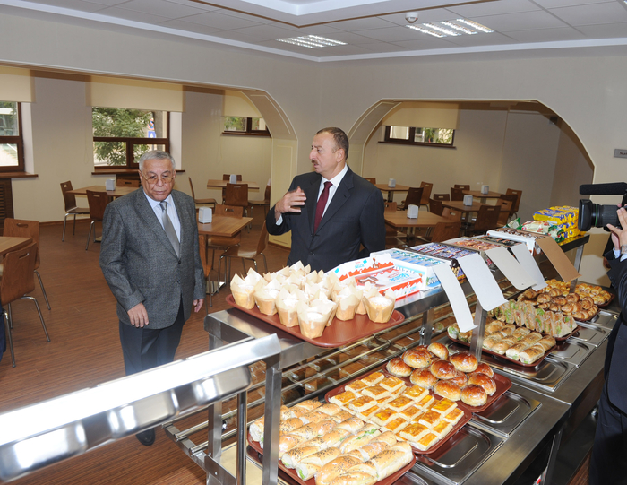 Prezident İlham Əliyev: Vətənə bağlılıq, sevgi, peşəkarlıq və yüksək biliyə malik olmaq Azərbaycanı qabağa aparacaq (FOTO)