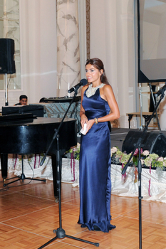 Azərbaycanın birinci xanımı “Christie’s” hərrac evinin Bakıda ilk sərgisinin açılış mərasimində iştirak edib (FOTO)