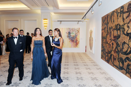 Azərbaycanın birinci xanımı “Christie’s” hərrac evinin Bakıda ilk sərgisinin açılış mərasimində iştirak edib (FOTO)