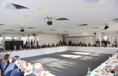 Prezident İlham Əliyev: "Azərbaycanın yürütdüyü enerji siyasəti region hüdudlarını aşır" (FOTO)