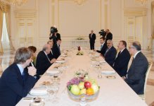 İlham Əliyev FIFA prezidentini qəbul edib (FOTO)