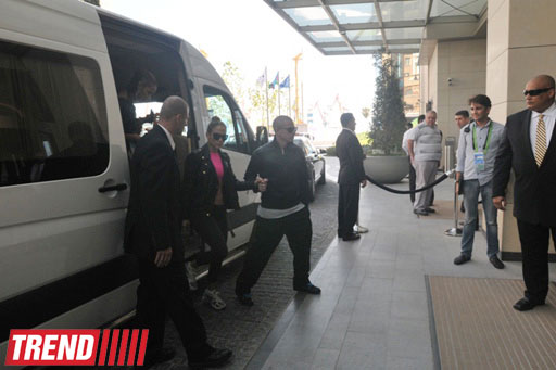 Dünya şöhrətli müğənni Cennifer Lopezin Bakıda ilk fotoşəkilləri