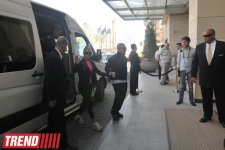 Dünya şöhrətli müğənni Cennifer Lopezin Bakıda ilk fotoşəkilləri