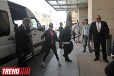 Dünya şöhrətli müğənni Cennifer Lopezin Bakıda ilk fotoşəkilləri