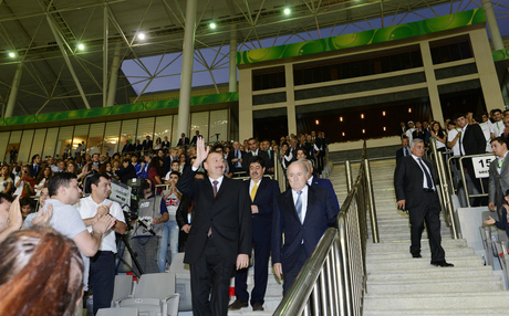 Azərbaycan Prezidenti İlham Əliyev və xanımı FIFA U-17 qadınlararası dünya çempionatının açılış mərasimində iştirak ediblər (FOTO)