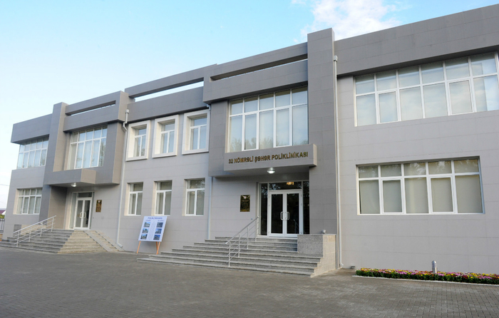 İlham Əliyev Bakıda 32 nömrəli şəhər poliklinikasının açılışında iştirak edib (FOTO)