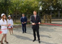 İlham Əliyev Bakıda 32 nömrəli şəhər poliklinikasının açılışında iştirak edib (FOTO)