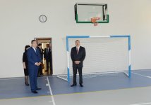 Azərbaycan Prezidenti Qobustan qəsəbəsində orta məktəbin açılışında iştirak edib (FOTO)
