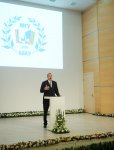 Azərbaycan Prezidenti və xanımı Moskva Dövlət Universitetinin Bakı filialının yeni tədris kompleksinin açılışında iştirak ediblər (FOTO)