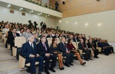 Azərbaycan Prezidenti və xanımı Moskva Dövlət Universitetinin Bakı filialının yeni tədris kompleksinin açılışında iştirak ediblər (FOTO)