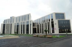 Azərbaycan Prezidenti və xanımı Moskva Dövlət Universitetinin Bakı filialının yeni tədris kompleksinin açılışında iştirak ediblər (FOTO)