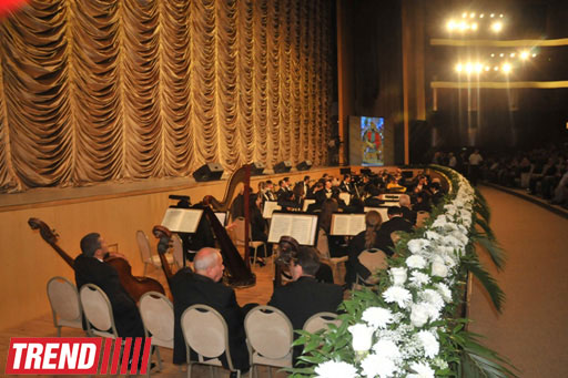 Bakıda Nizami Gəncəvinin 870 illik yubileyinə həsr olunmuş gecə keçirilib (FOTO)