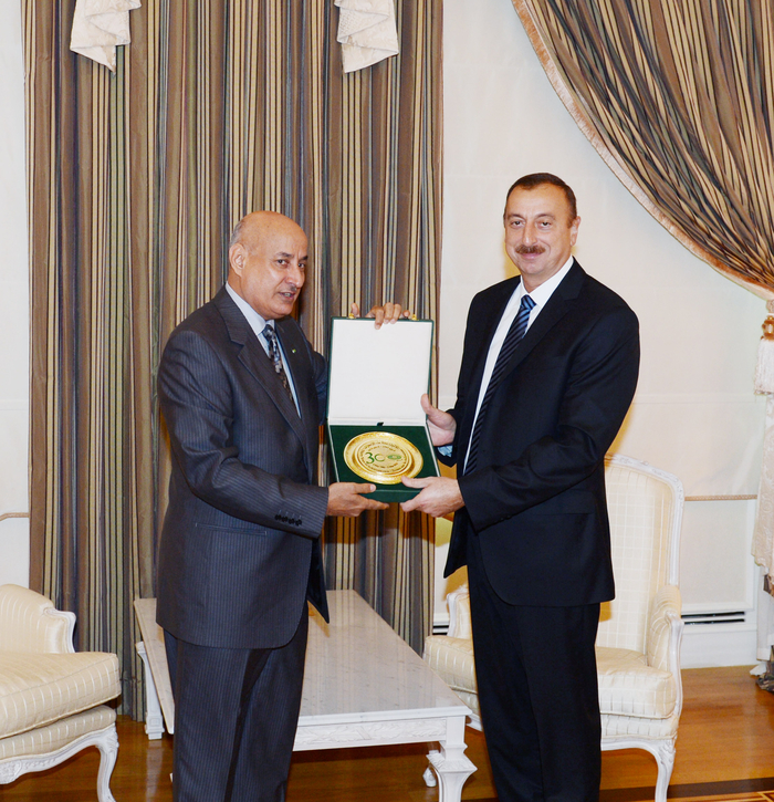İlham Əliyev ISESCO-nun baş direktorunu qəbul edib