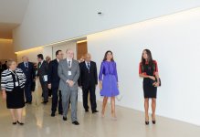 Azərbaycan Prezidenti və xanımı II Bakı Beynəlxalq Humanitar Forumunun açılış mərasimində iştirak ediblər (FOTO)