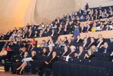 Azərbaycan Prezidenti və xanımı II Bakı Beynəlxalq Humanitar Forumunun açılış mərasimində iştirak ediblər (FOTO)