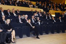 Azərbaycan Prezidenti və xanımı II Bakı Beynəlxalq Humanitar Forumunun açılış mərasimində iştirak ediblər (FOTO)