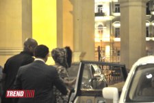 Dünya şöhrətli müğəni Rihannanın Bakıda ilk foto görüntüləri