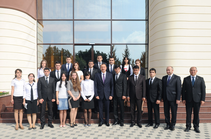Azərbaycan Prezidenti Tərtərdə Gənclər Mərkəzinin açılışında iştirak edib (FOTO)