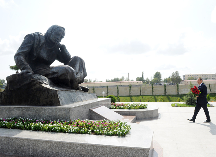 Azərbaycan Prezidenti Bərdədə Qəhrəmanlar parkının açılışında iştirak edib (FOTO)