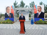 Prezident İlham Əliyev: Son illər ərzində Azərbaycanda həyata keçirilən infrastruktur layihələri artıq öz gözəl nəticəsini verir (FOTO)