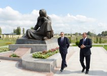 Azərbaycan Prezidenti Bərdədə Qəhrəmanlar parkının açılışında iştirak edib (FOTO)