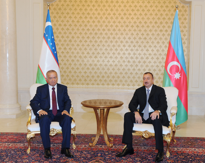 Azərbaycan və Özbəkistan prezidentlərinin təkbətək görüşü olub (ƏLAVƏ OLUNUB) (FOTO)