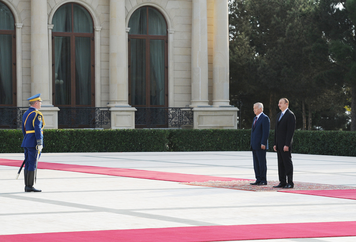 Özbəkistan Prezidenti İslam Kərimovun rəsmi qarşılanma mərasimi olub (FOTO)