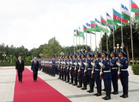 Özbəkistan Prezidenti İslam Kərimovun rəsmi qarşılanma mərasimi olub (FOTO)