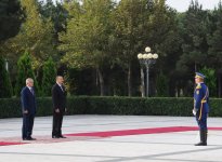 Özbəkistan Prezidenti İslam Kərimovun rəsmi qarşılanma mərasimi olub (FOTO)