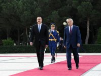 Özbəkistan Prezidenti İslam Kərimovun rəsmi qarşılanma mərasimi olub (FOTO)