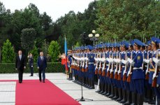 Özbəkistan Prezidenti İslam Kərimovun rəsmi qarşılanma mərasimi olub (FOTO)