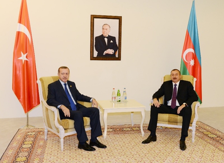 İlham Əliyev Rəcəb Tayyib Ərdoğanla görüşüb