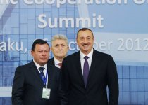 Bakıda İqtisadi Əməkdaşlıq Təşkilatının XII zirvə toplantısı keçirilib (FOTO)