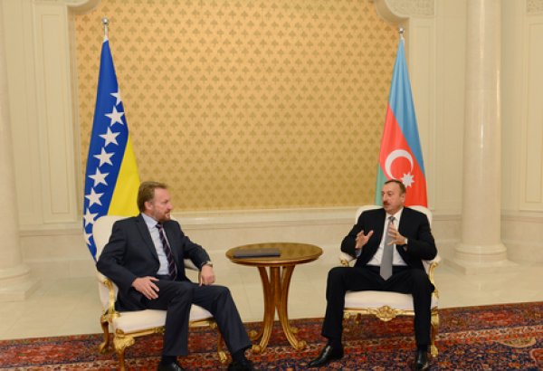 Azərbaycan Prezidenti və Bosniya və Herseqovinanın Rəyasət Heyəti Sədrinin təkbətək görüşü olub (ƏLAVƏ OLUNUB) (FOTO)